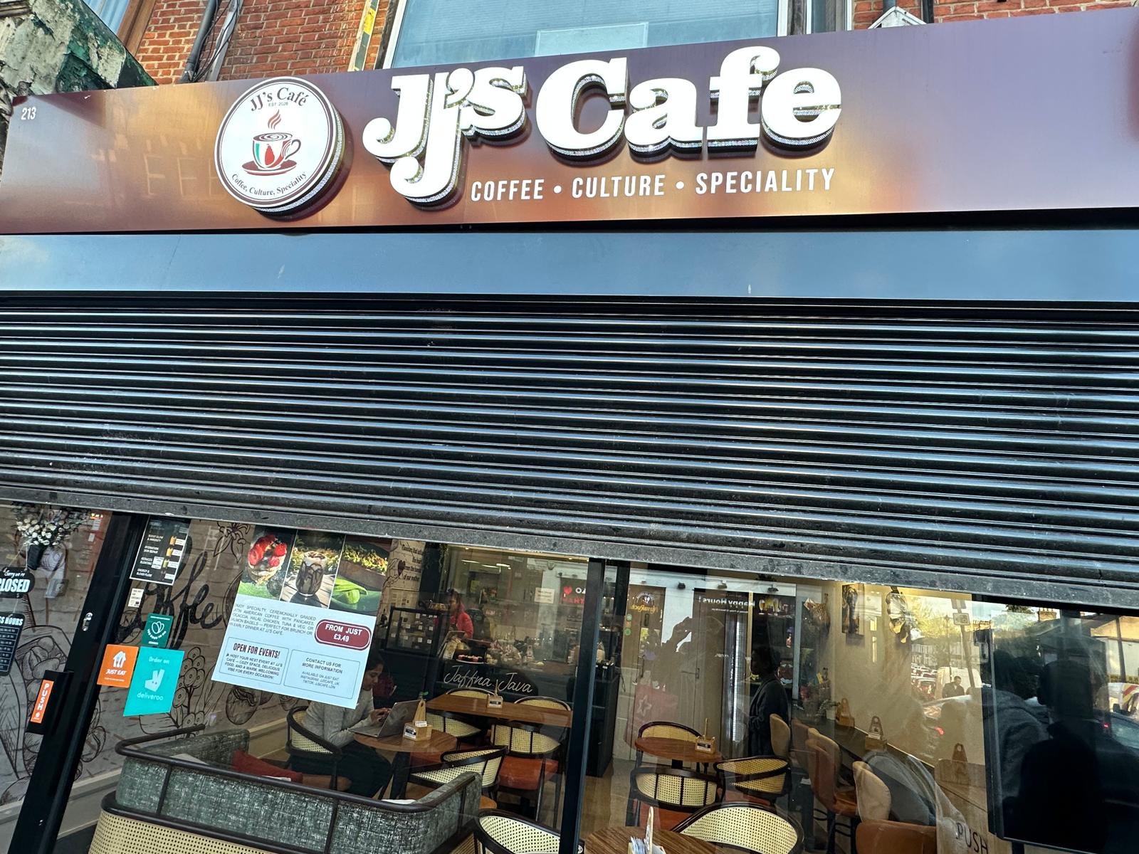 High Street North (East Ham) photo 7