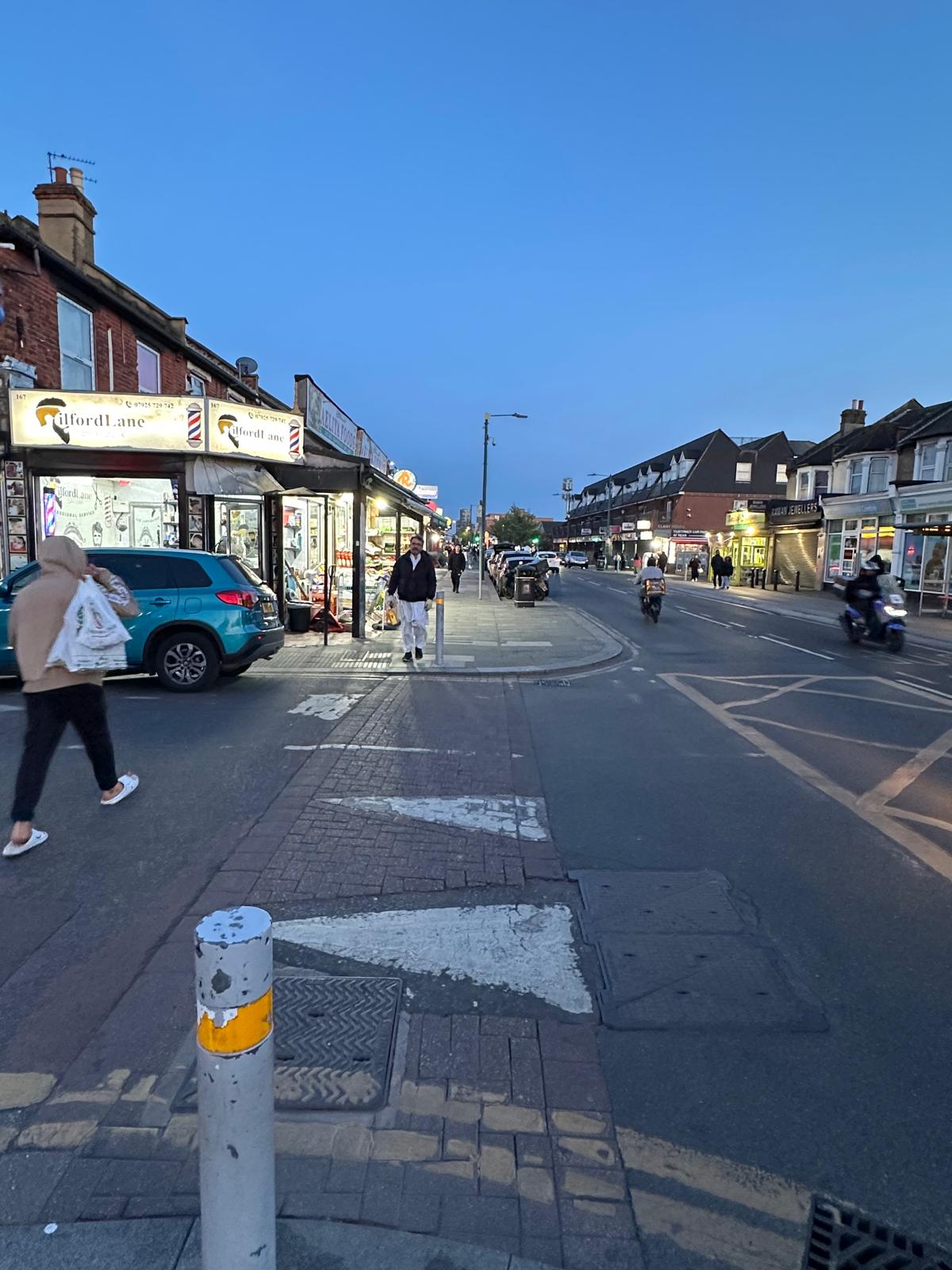 Ilford Lane photo 6